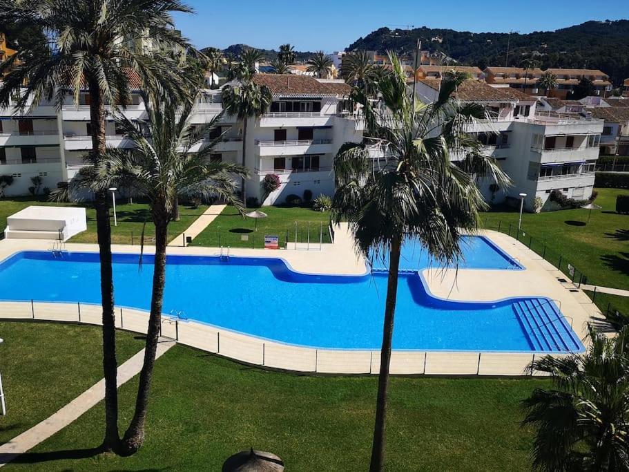 Casa En Urb. Con La Piscina Mas Grande De Javea. 외부 사진